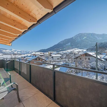 Penthouse In Brixental Apartament